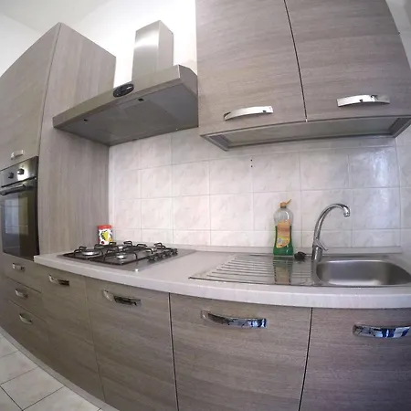 Hotell Ambra Jovinelli 3*
