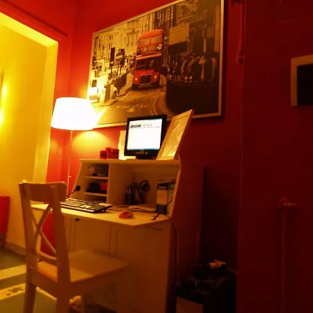 Happy Guest house 2*