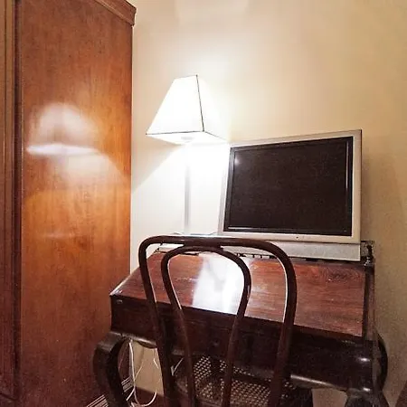 Bed & Breakfast Gloria'S House In Rome 2*