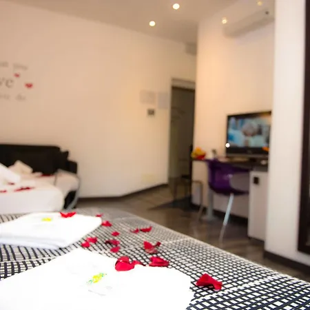 Chroma Exy - Chroma Italy Guest house