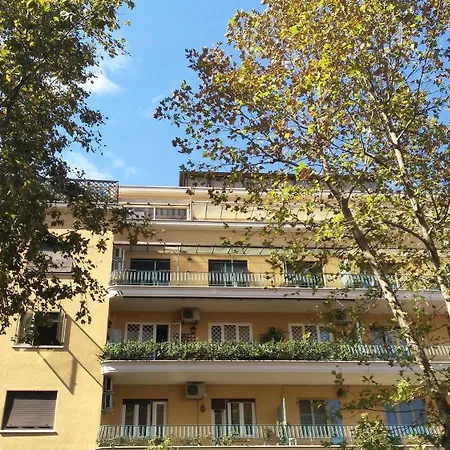 Apartment Trionfal *