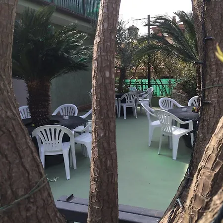 Patrizia 3* Rome