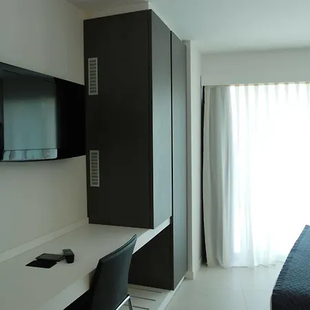 Lungotevere Aparthotel 2*