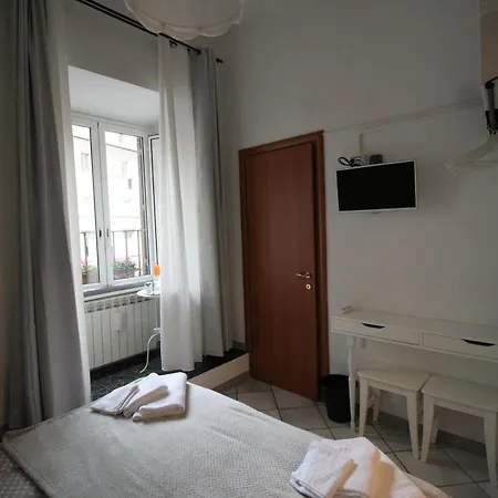 Claudia 3* Rome
