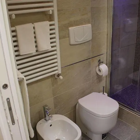 Town House Spagna 2*
