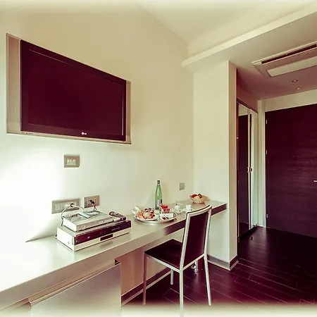 Ways Garden & Leisure 4*