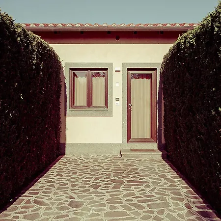 Ways Garden & Leisure 4* Roma