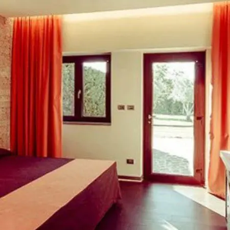 Ways Garden & Leisure Hotel 4*