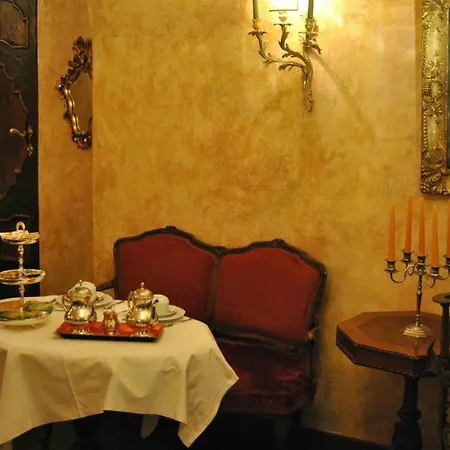 Hotel Boutique Campo De' Fiori 3*