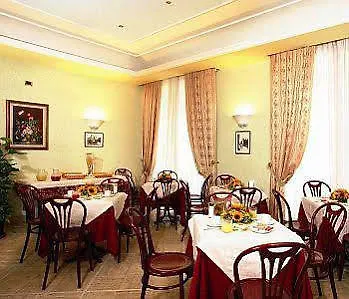 Dina Отель 3*