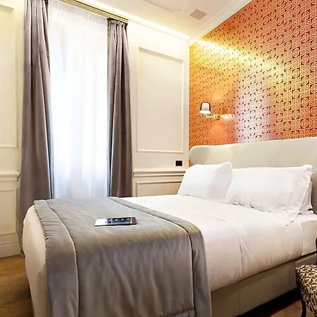 The Corner Hotel 4*
