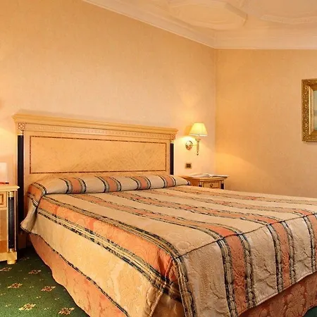 Ottocento 4* Roma
