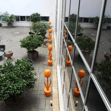 Hotel Precise House Mantegna 4*