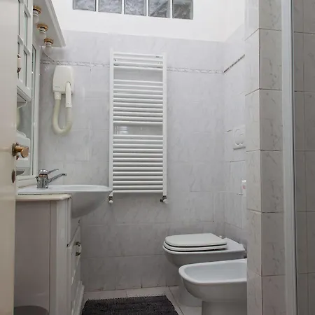 Santa Croce Bed & Breakfast 2*