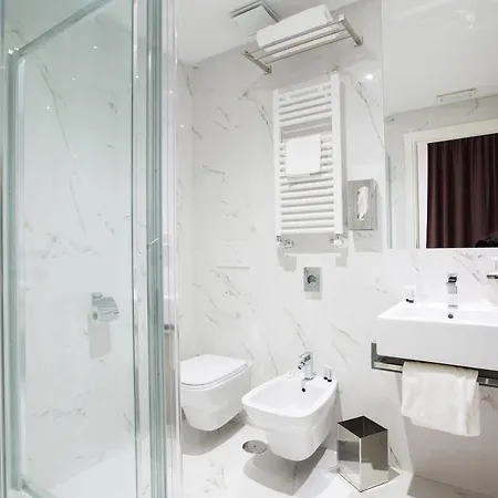 Hotel Crosti 3*