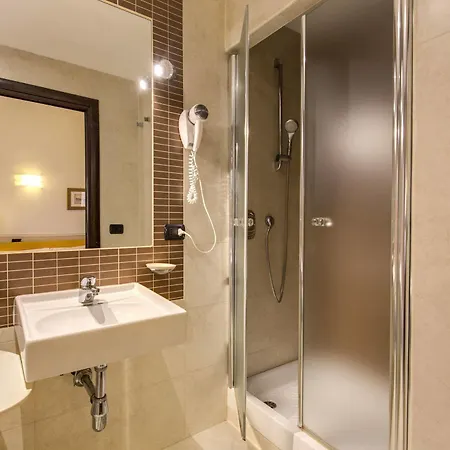 Everest Hotell