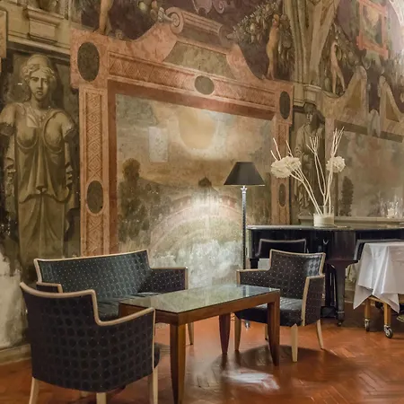 Columbus 4*