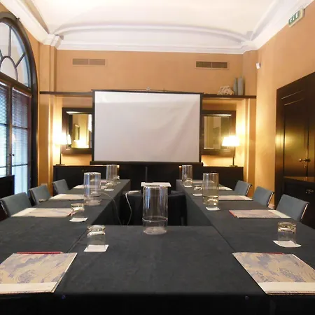 Dei Borgognoni 4* Roma