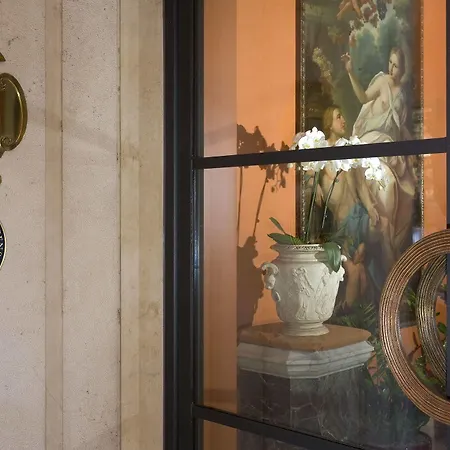 Dei Borgognoni Hotel 4*