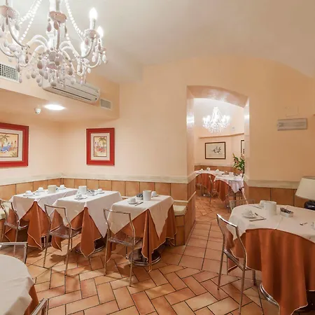 Medici Hotel 3*
