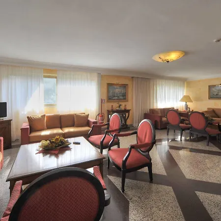 Hotel Aurora Garden