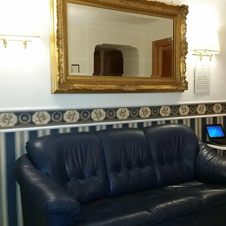 特缇酒店 2* 罗马