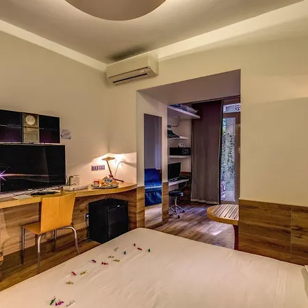 Hotel Franklin Feel The Sound 3*