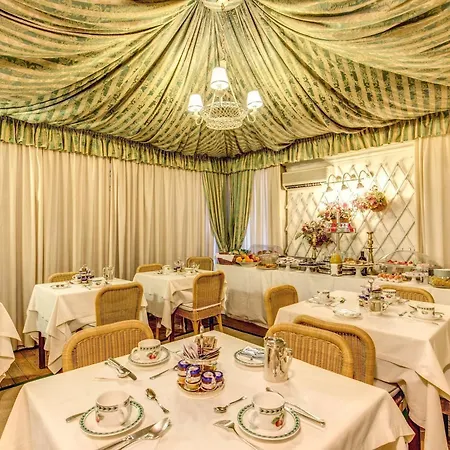 Cortina 3* Roma