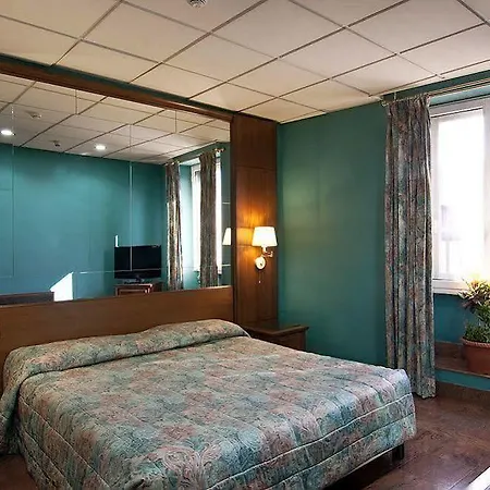 Madison Hotel
