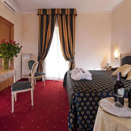 C-hotels Club House Hotel 4*
