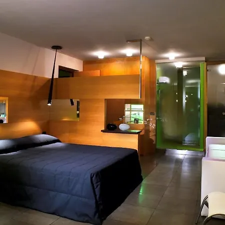 Zone Hotel 4*