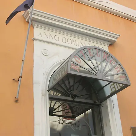 Kent Ξενοδοχείο 3*