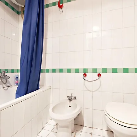 Old Trevi Apartment Rome