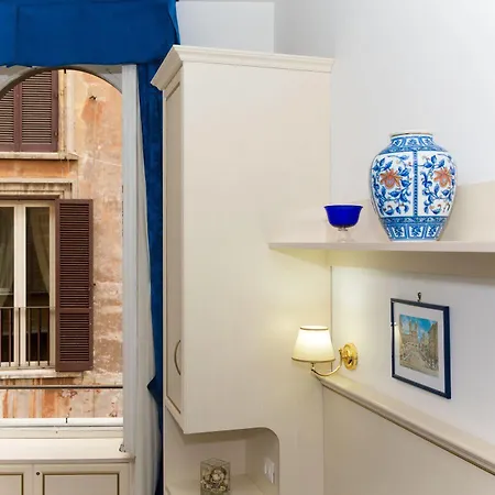 Pantheon Bed & Breakfast *