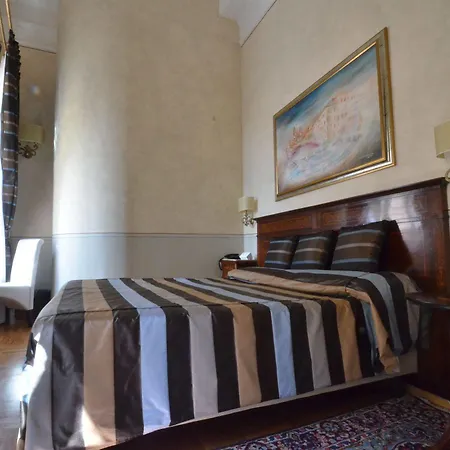Residenza Sciarra לינה וארוחת בוקר 3*