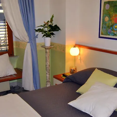Carmel Hotel