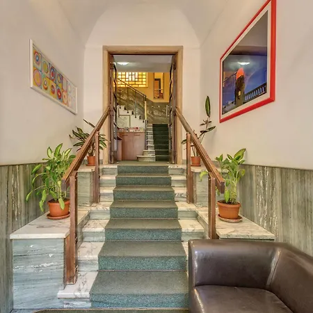Hotel Carmel 2*