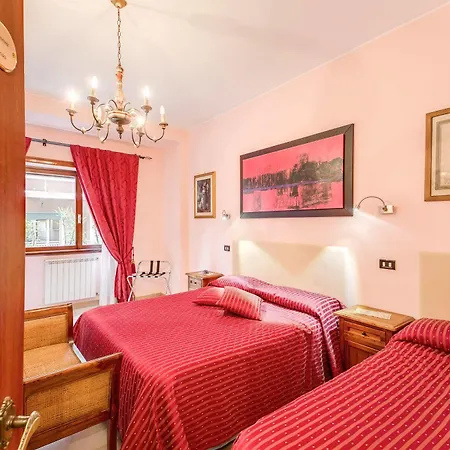 Bed & Breakfast Domus Cornelia 2*