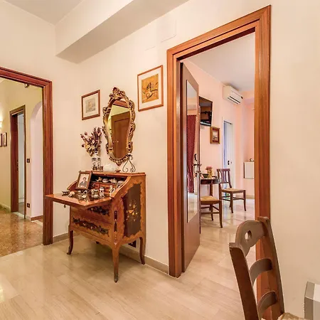 Domus Cornelia Bed & Breakfast 2*