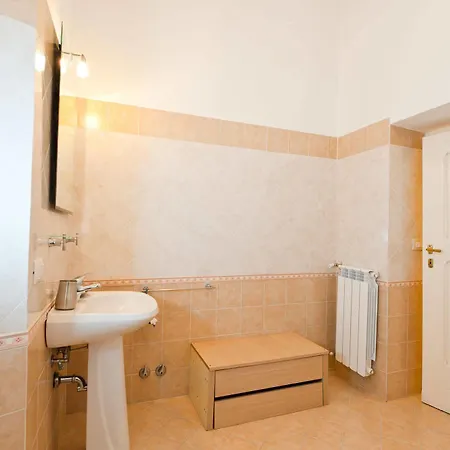 Bed & Breakfast Services Porta Castello