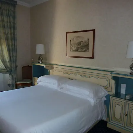 Hotel Aldrovandi 4*