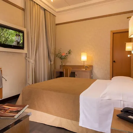 Otel Ranieri 3*