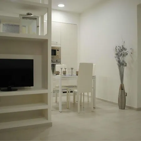 Ciak Holiday House Bed & Breakfast Rome
