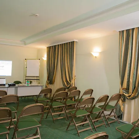 Hotel Ateneo Garden Palace 4*