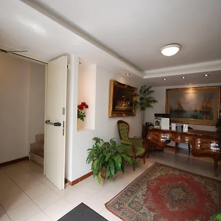 Aparthotel Tassoni