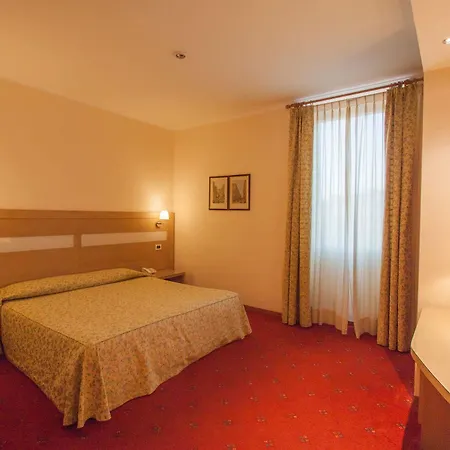 Laurentia 3* Rome