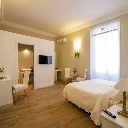 Royal Corso Roma