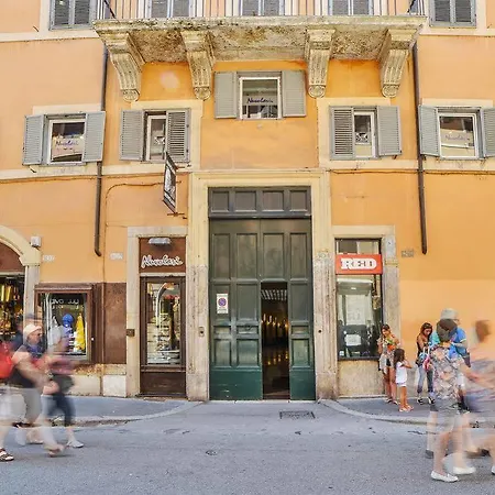 Guest house Royal Corso 2*