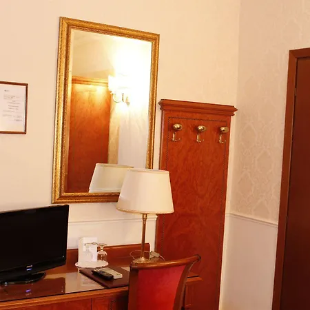 Genio Hotel 4*
