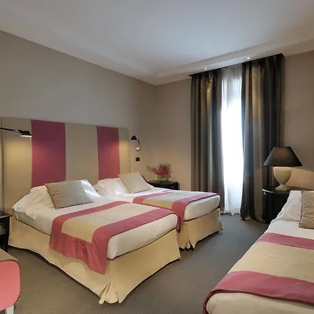 Alpi Hotel